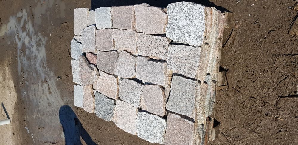 Płytki z kamienia polnego polny cięty płomieniowany bruk kostka granit