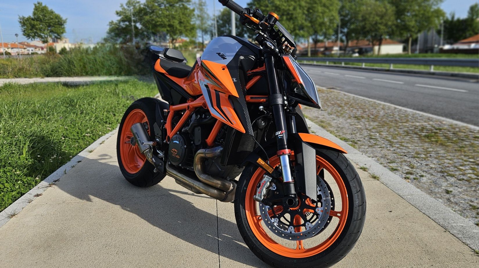 KTM 1290 SUPER DUKE R