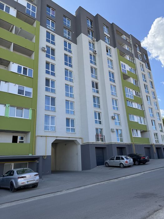 Продаж 3-к квартири в новобудові