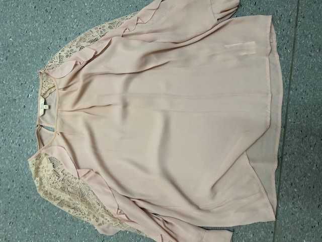 Blusa Yera com Renda – Tamanho M – Rosa Claro