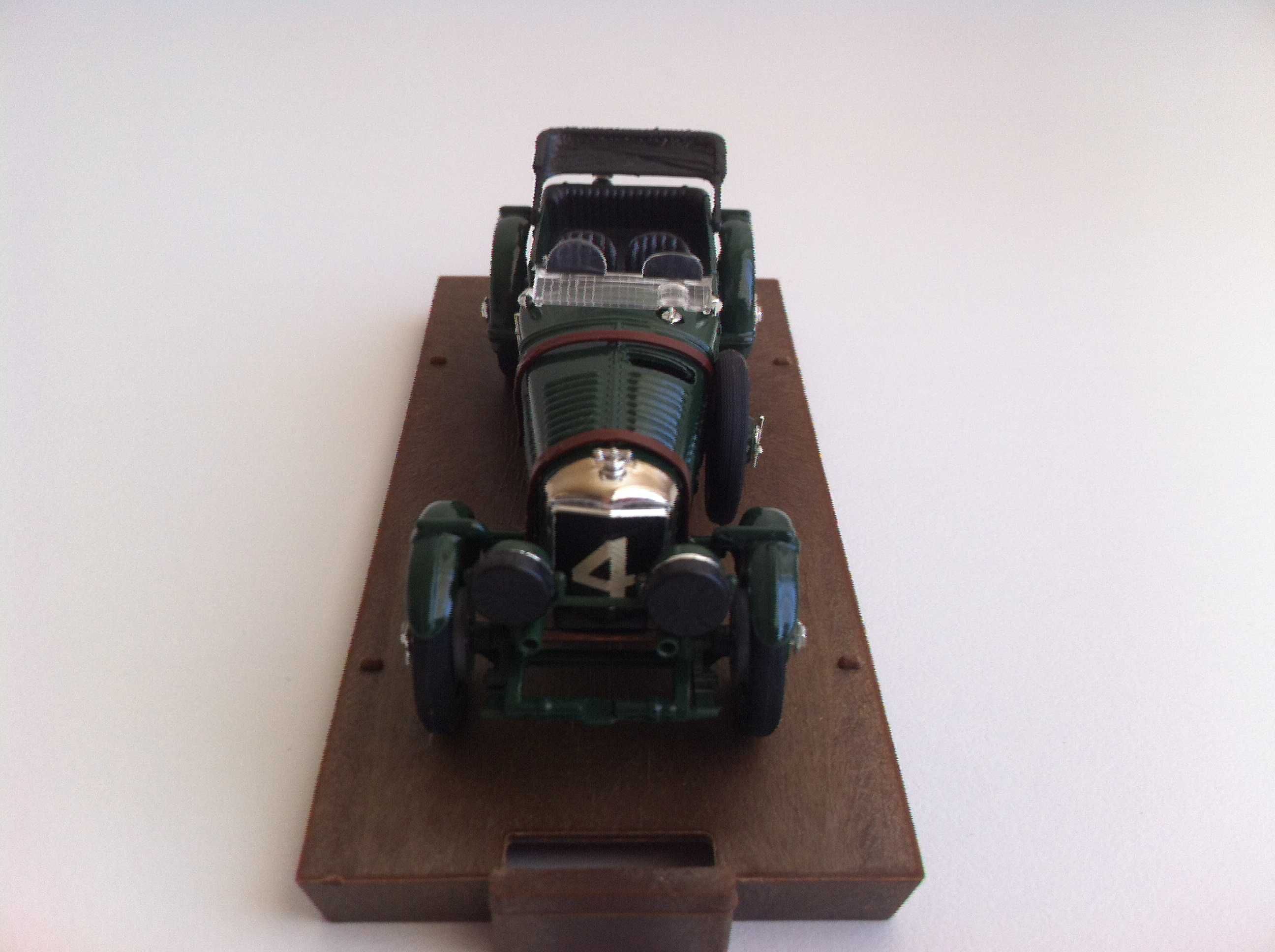 Carros de coleção  Escala 1:43 - Novos !!!