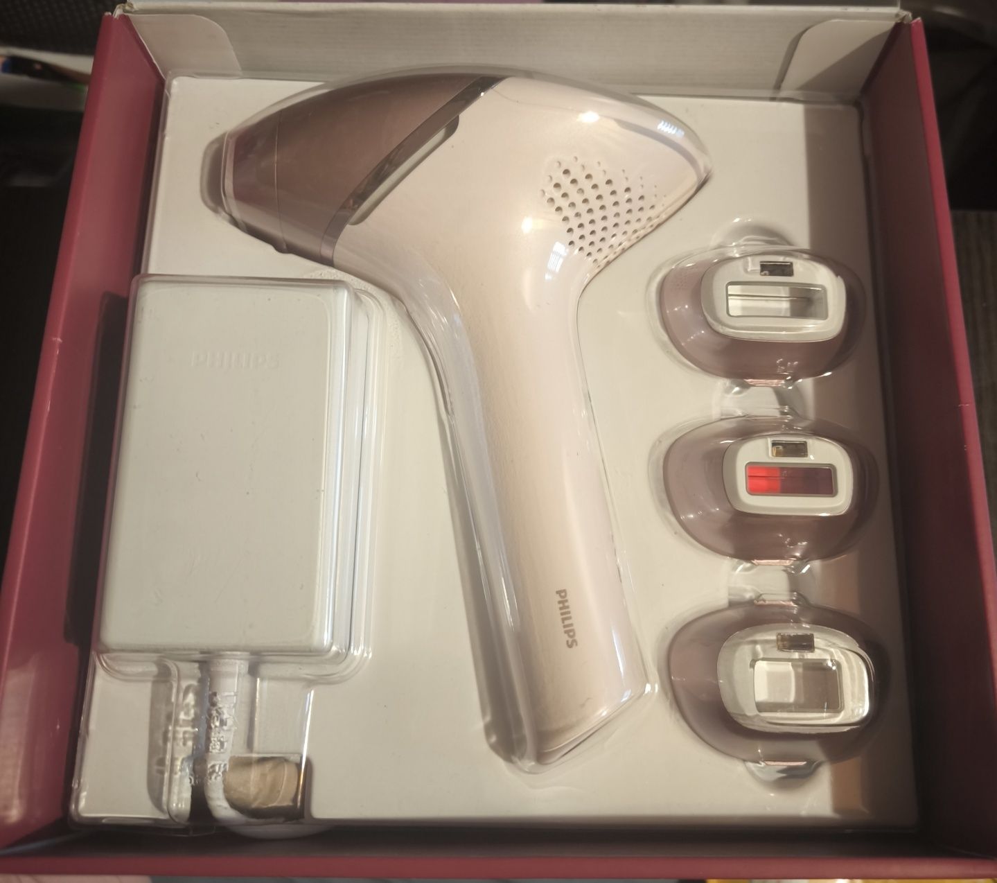 Фотоепілятор Lumea від Philips BRI977/00 серії 9900