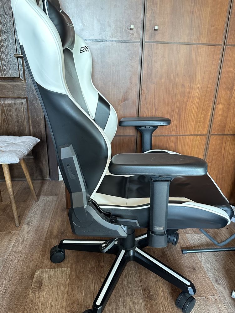 Стілець компьютерний DXRacer G Series D8100 крісло ігрове