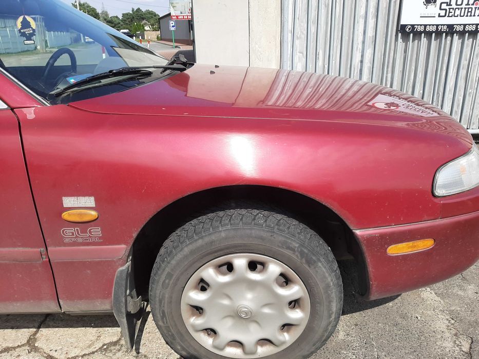 Mazda 626 GE Cronos 2.0i 1995r.Błotnik przedni