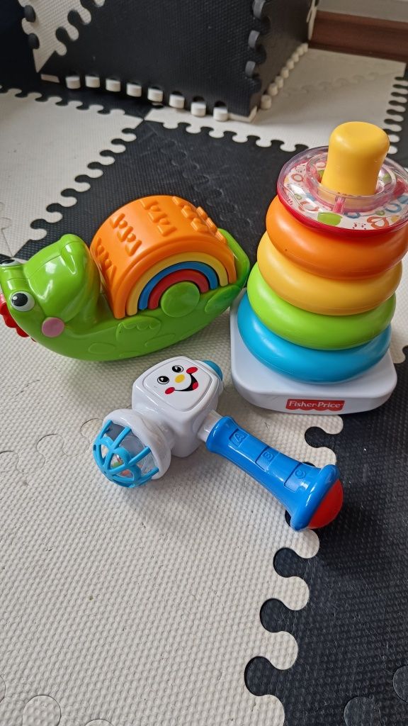 Zestaw zabawek Fisher-Price piramidka I krokodyl