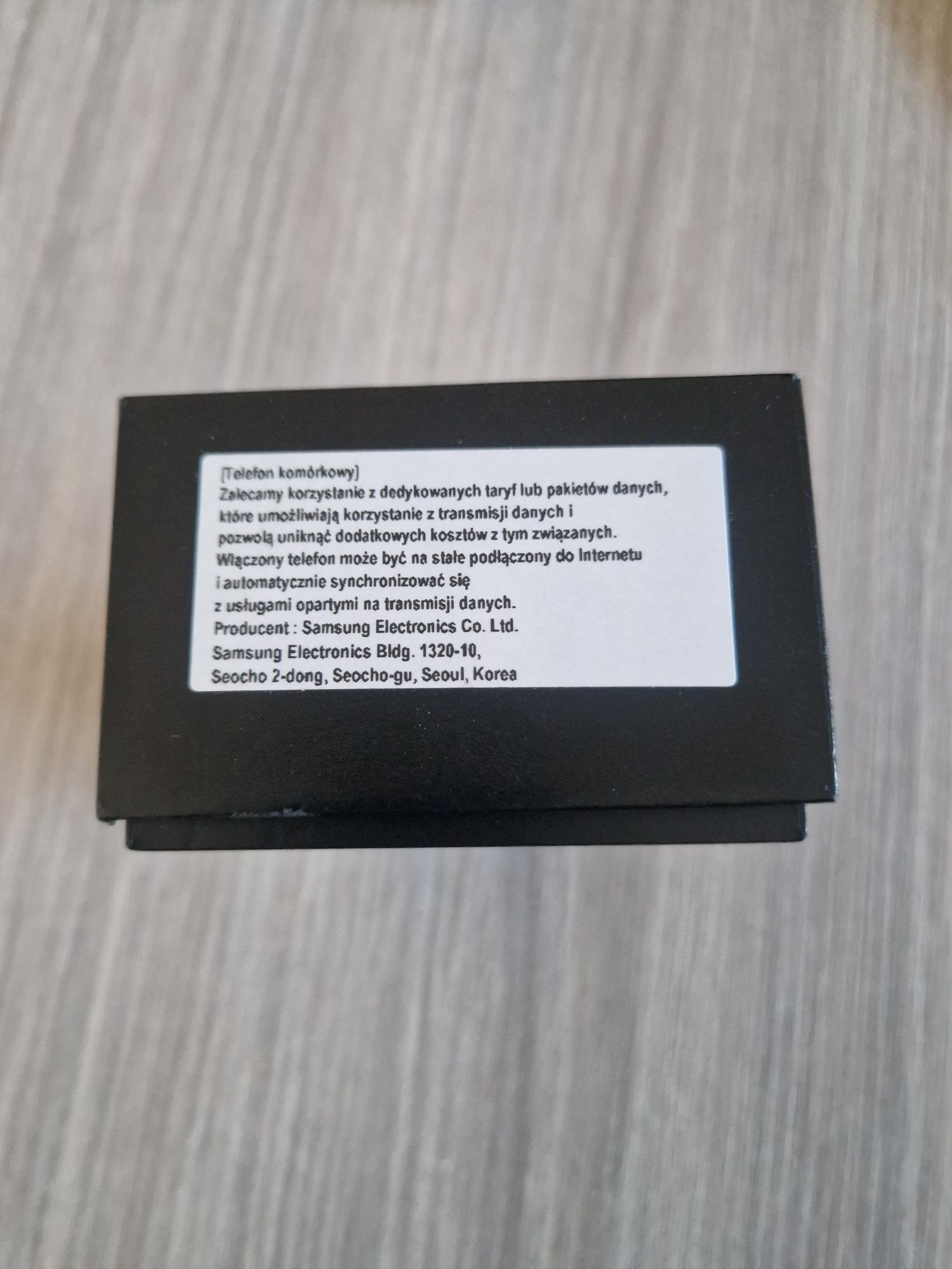 Oryginalne opakowanie telefonu Samsung S10