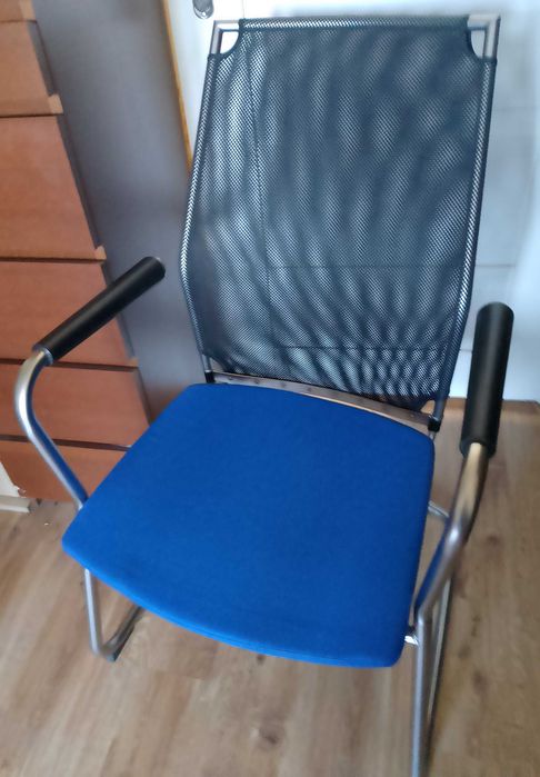 Krzesło biurowe/ konferencyjne/ do salonu jadalni itp