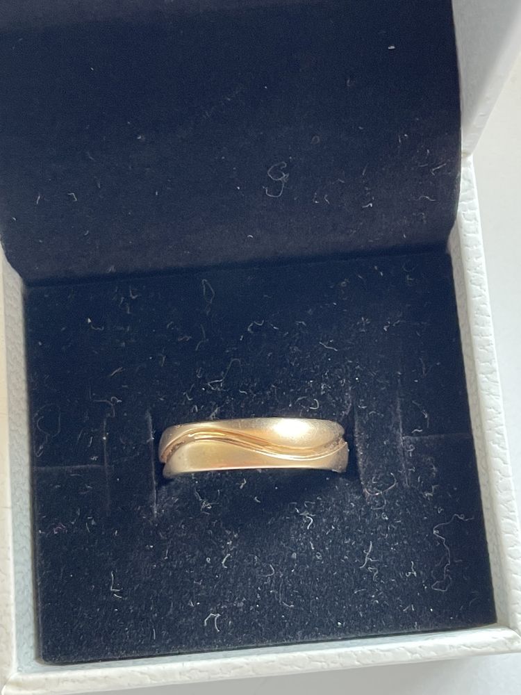 Кольцо обручальное золото 585 с бриллиантами  Обручка