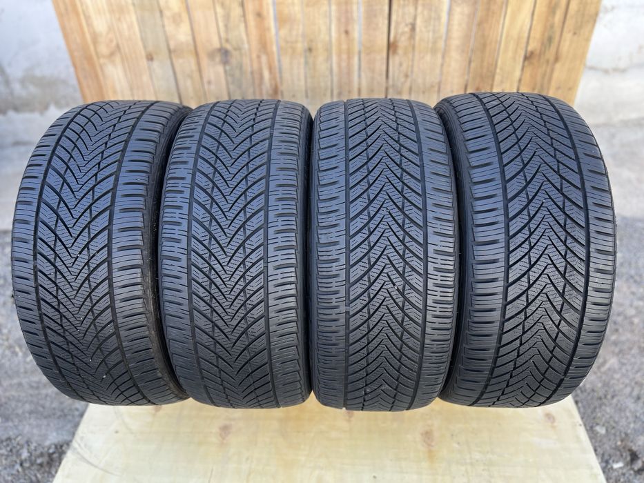 Зимові шини‼️255/40 R19 Tracmax All-season 100V 7.6мм 2022рік