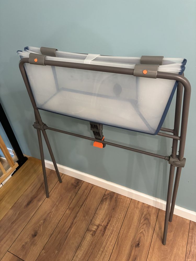Wanienka Stokke Flexi Bath z stojakiem i wkładką niemowlęcą