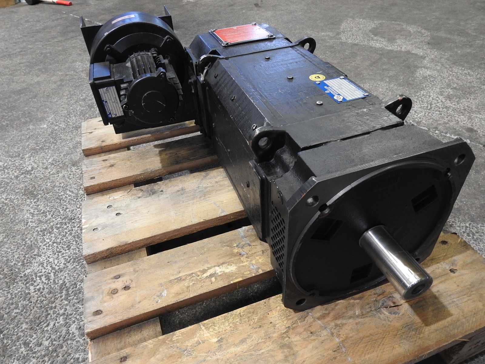 Silnik DC prądu stałego Baumüller GNAF 112 RV 8kw i 9,2kw