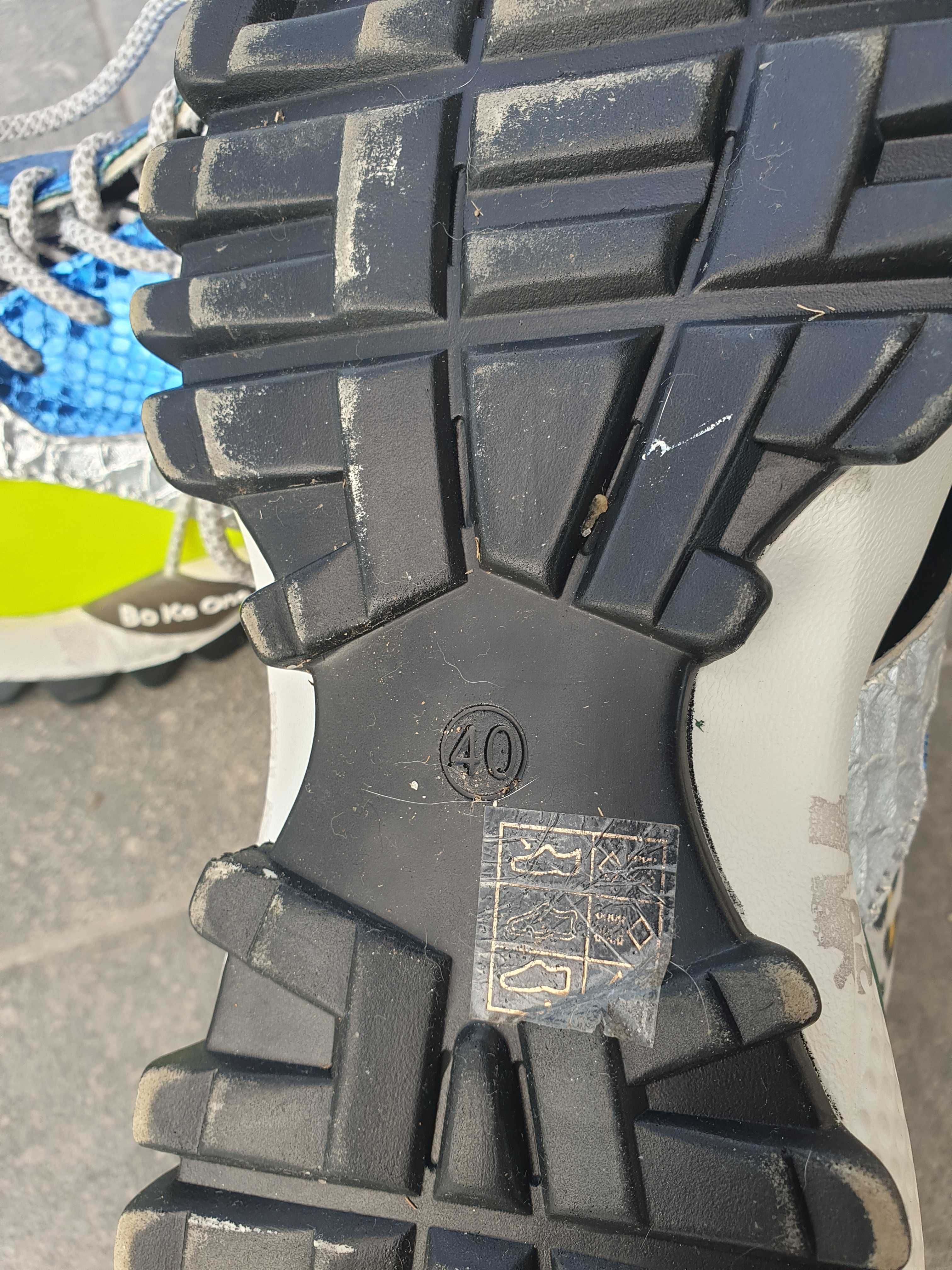 Tenis exe bom estado