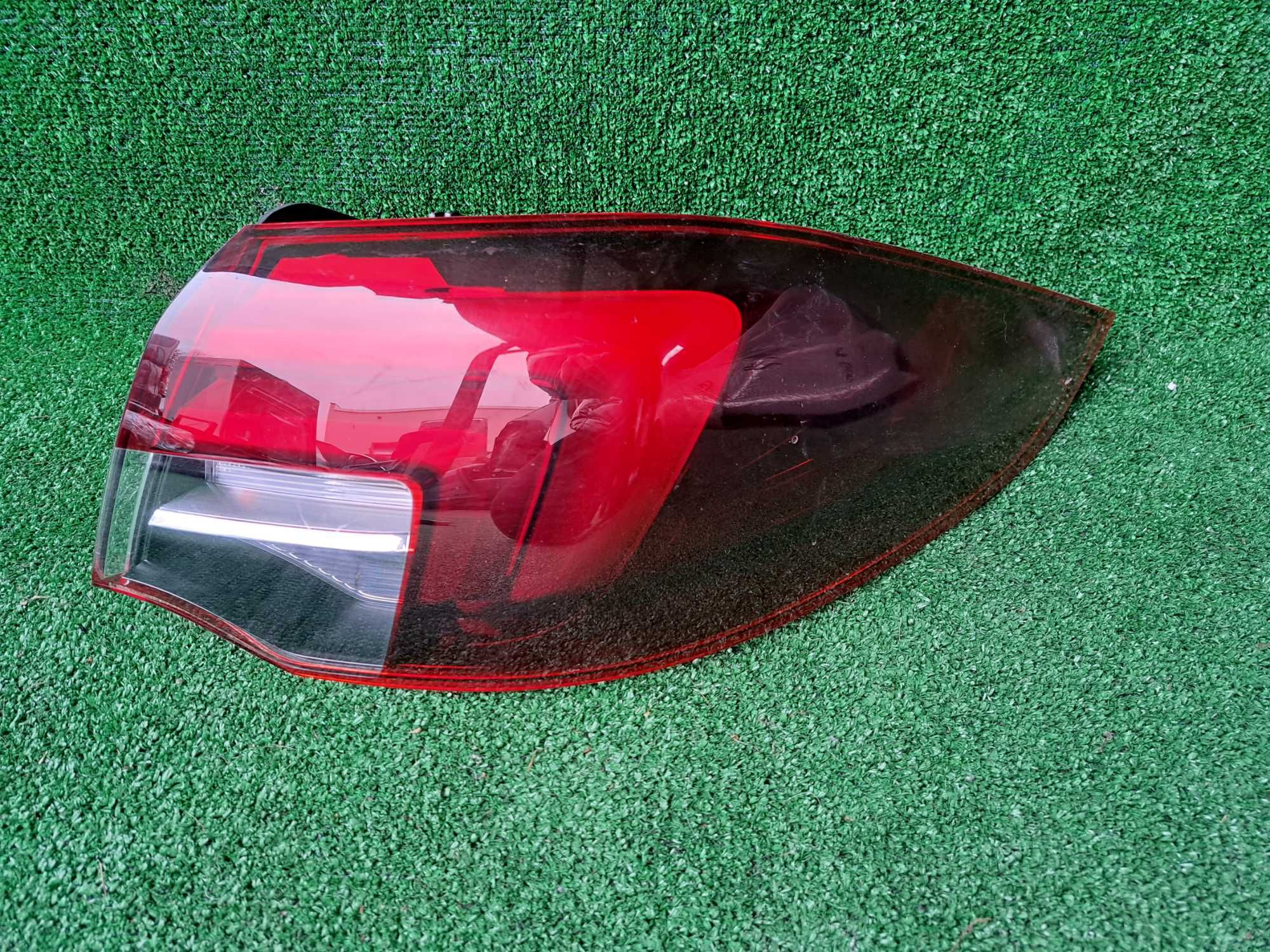 Lampa prawa tylna Opel Insignia B HB LED bardzo ładna