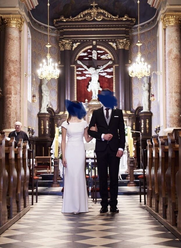 Suknia ślubna minimalistyczna rybka syrenka prosta afrodyta vega 34 xs