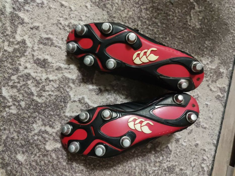 Продам бутсы 36,37,38,42размер