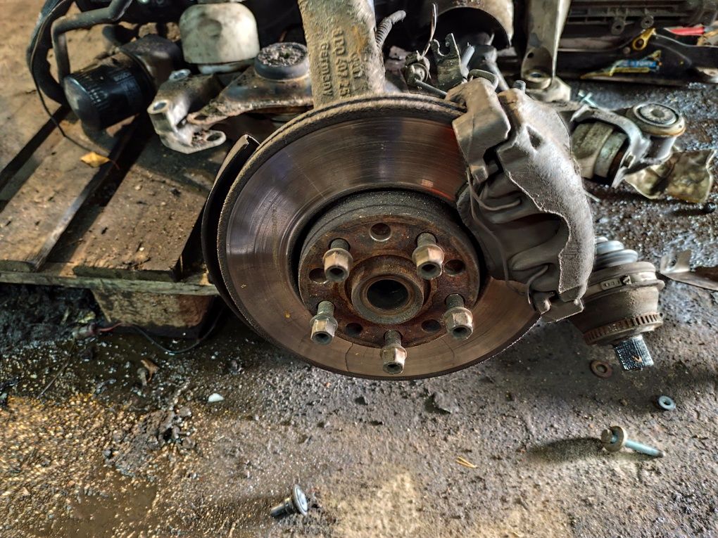 VW Passat B5 Audi A4 B5 2.8 V6 zawieszenie przód zwrotnica Mcpherson