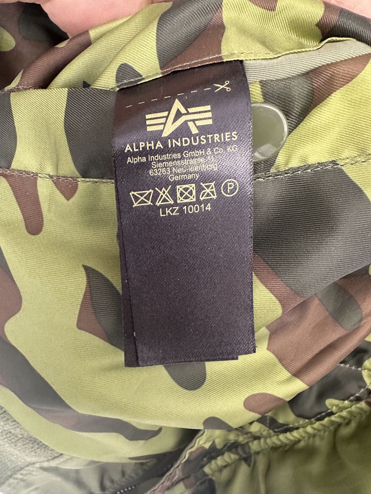 Бомбер Alpha Industries M розмір!
