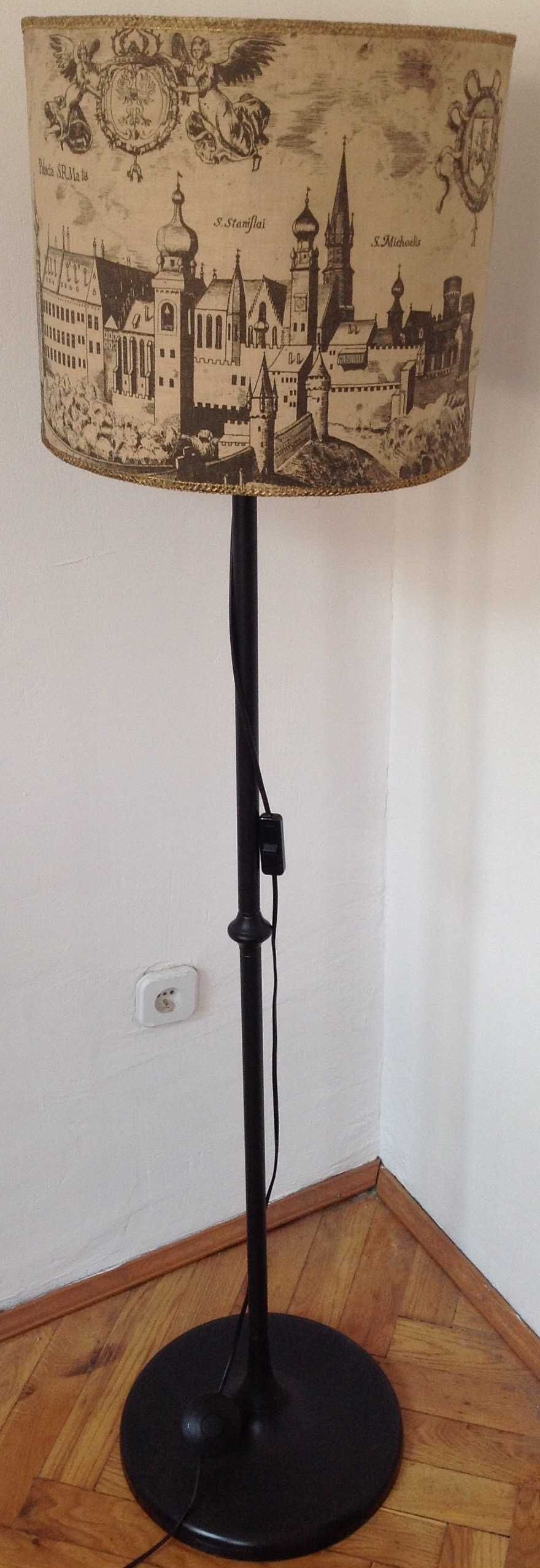 Lampa stojąca używana z bardzo starym kloszem w dobrym stanie