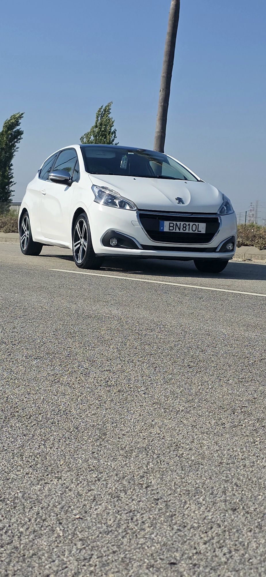 Peugeot 208 GT Line 1.6 HDi – 2016
90.000 km
