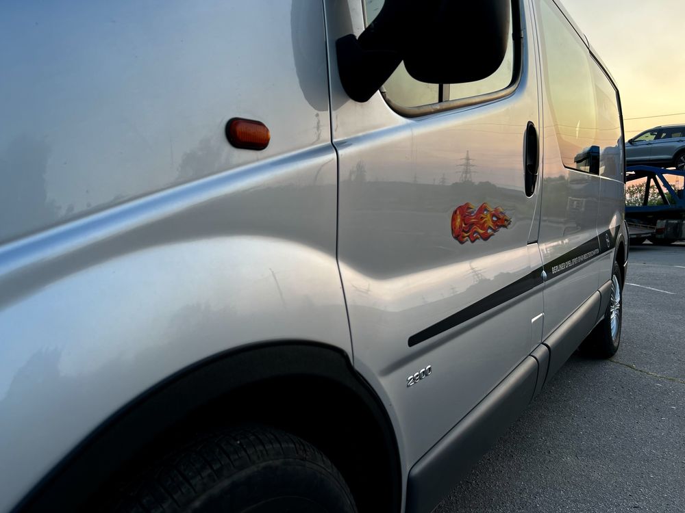 Opel Vivaro Long пассажир 6 мест , категория ..В..