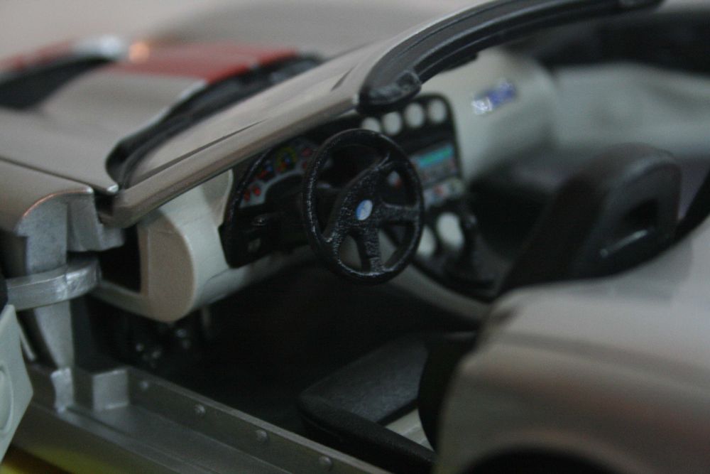 Model Shelby Series 1 1999 Bburago 1/18
