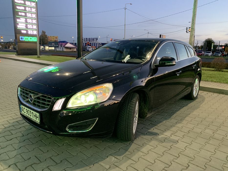 Volvo v60 2011 дизель