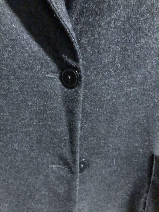 Conjunto mini saia casaco comprido, com botões usado