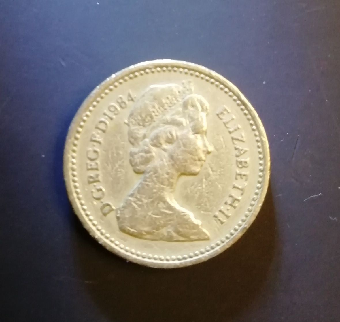 Moeda One Pound (1 Libra) Inglesa Rainha Elisabeth II