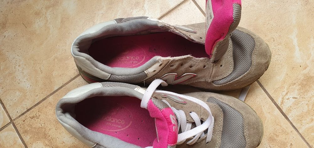 Buty damskie  New Balance 574 rozmiar 37,5 wkładka 24cm