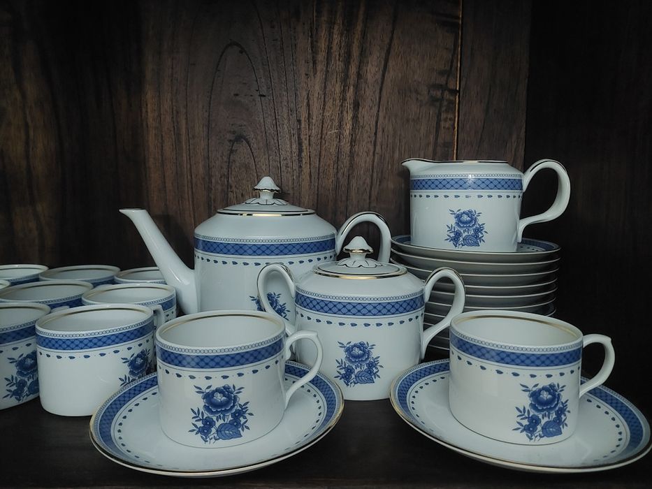 Serviço de chá Vista Alegre - modelo cozinha velha