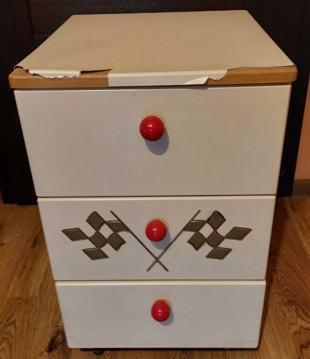 Meble dla dzieci MEBLIK- Formuła 1 + Gratisy