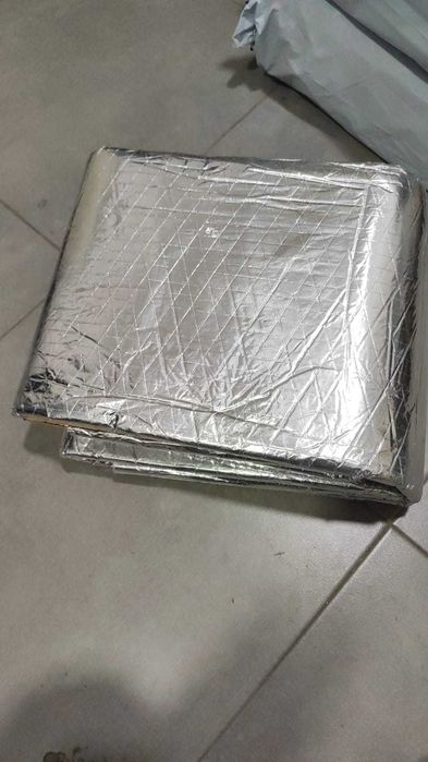 Rolo Espuma adesivo térmico c/isolamento acústico 203x100x5mm