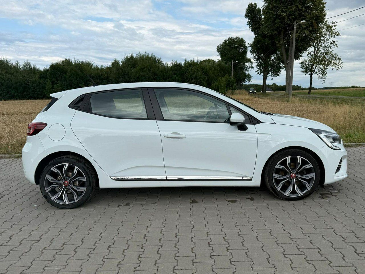 Renault Clio Intens*OryginalnyPrzebieg*Led*Nawigacja*Parktronic*Zadbany*Serwisowany