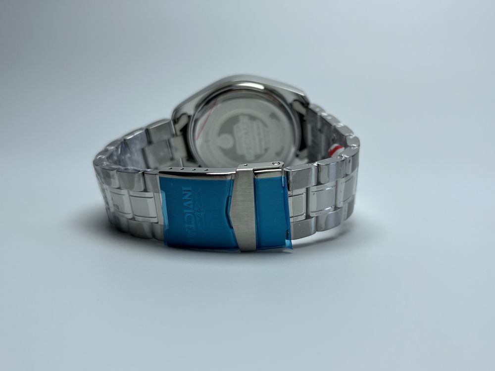 Invicta 45966, чоловічий сріблястий годинник інвікта