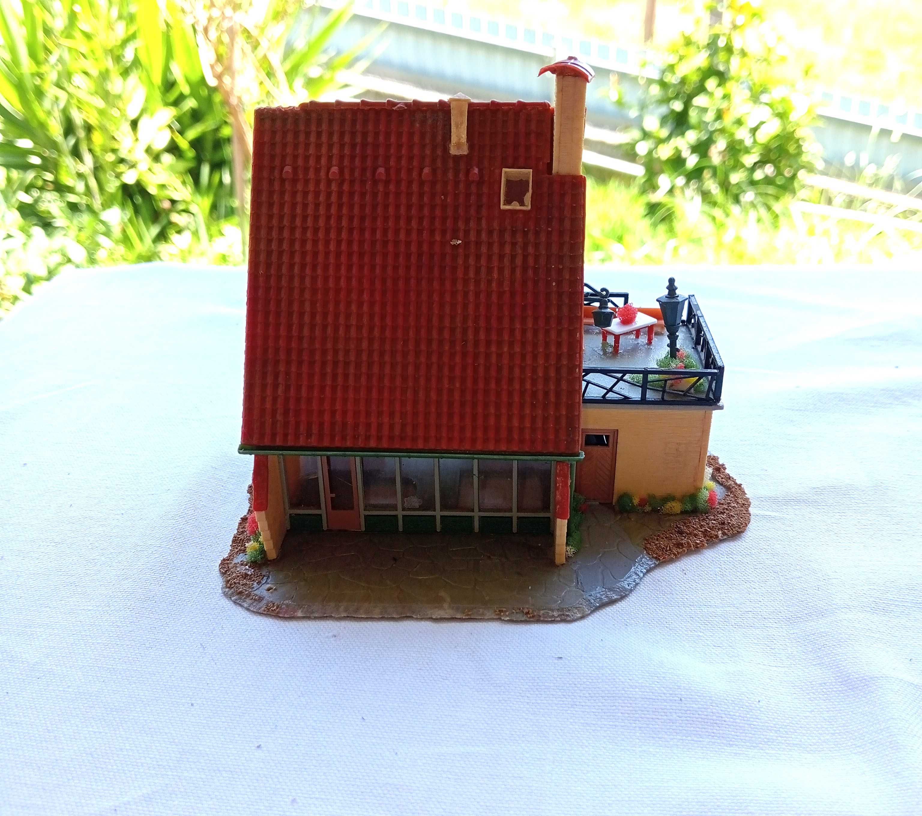 FALLER B-221 vila com garagem