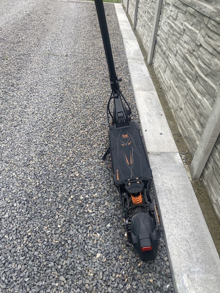 Kukirin g2master