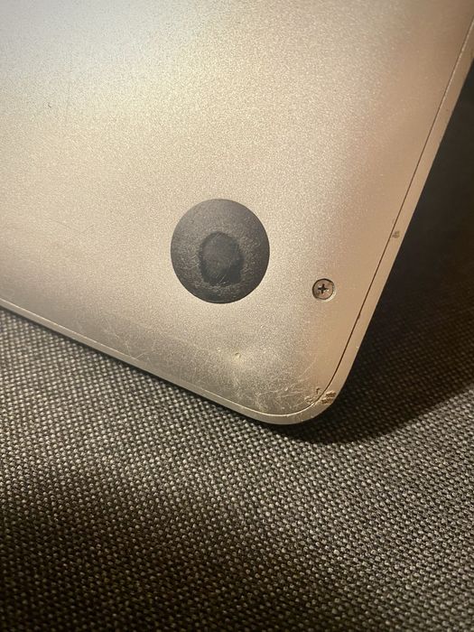 MacBookPro Early 2011 2.7 GHz Core i7 (peças ou reparação)