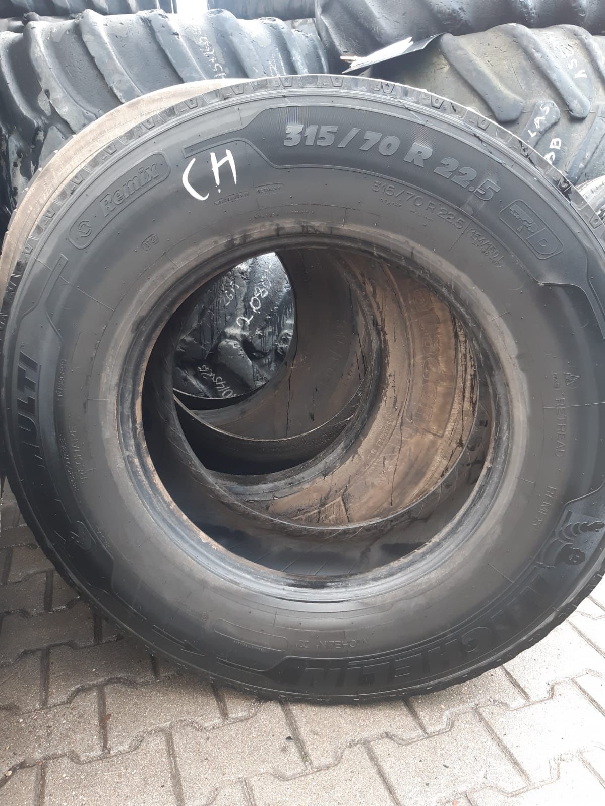 Opona 315/70R22.5 Michelin