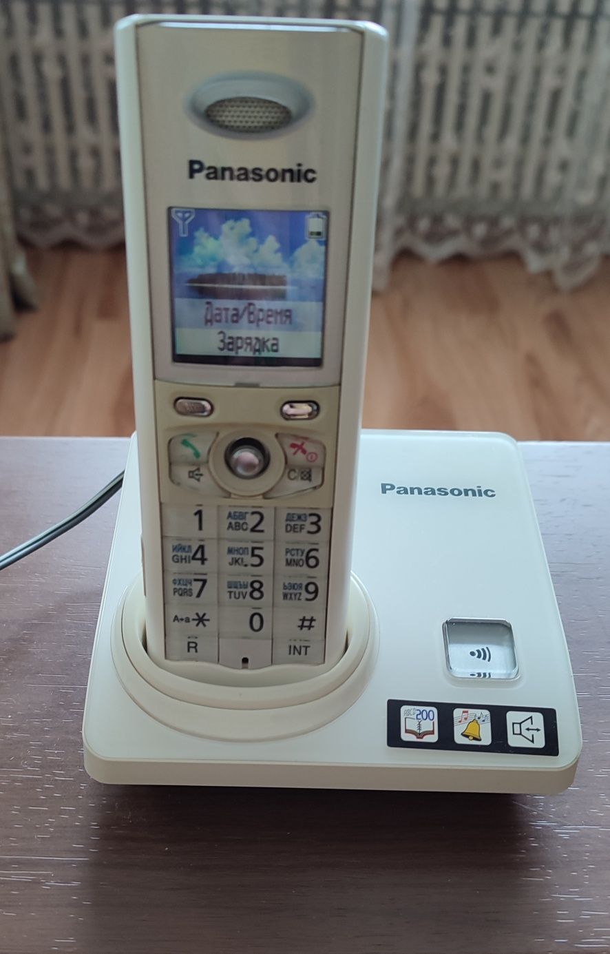 Телефон Panasonic