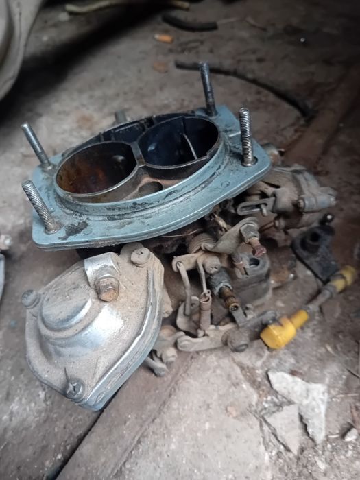 Продам карб стояв на 3 моторі є відео роботи