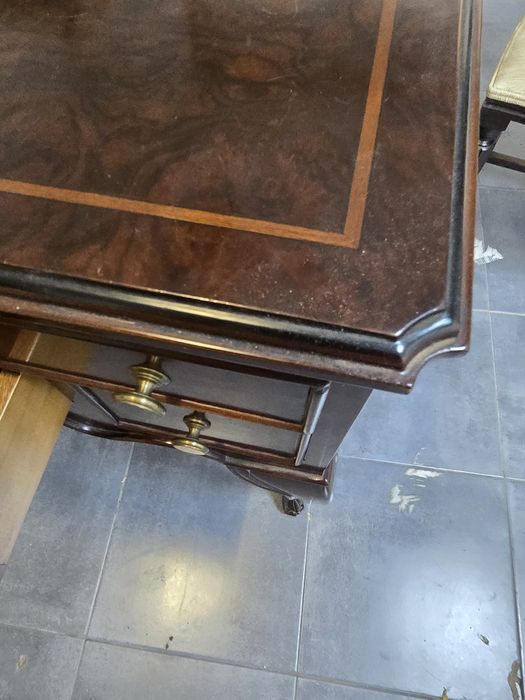 Mesa de encostar inglesa