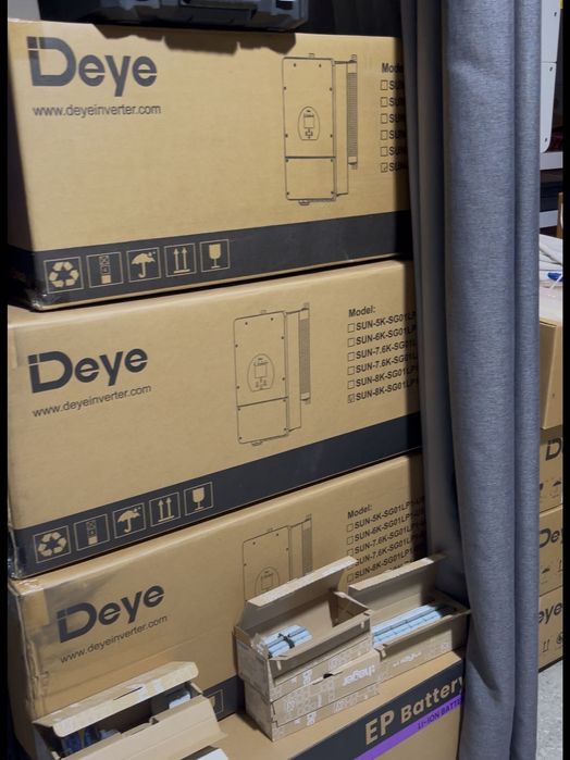 інвертори Deye 5/6/8/12/16 кВт та акумулятори Deye 5 кВт
