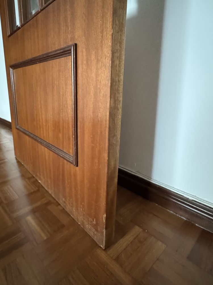 Porta com vidros