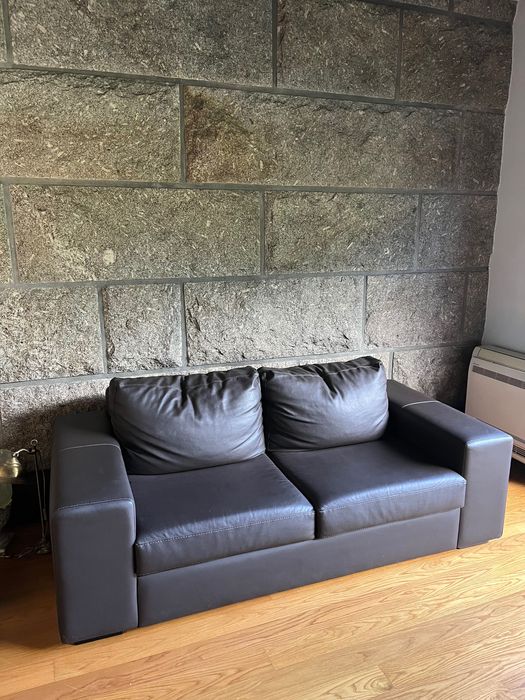 Sofá castanho 2 lugares