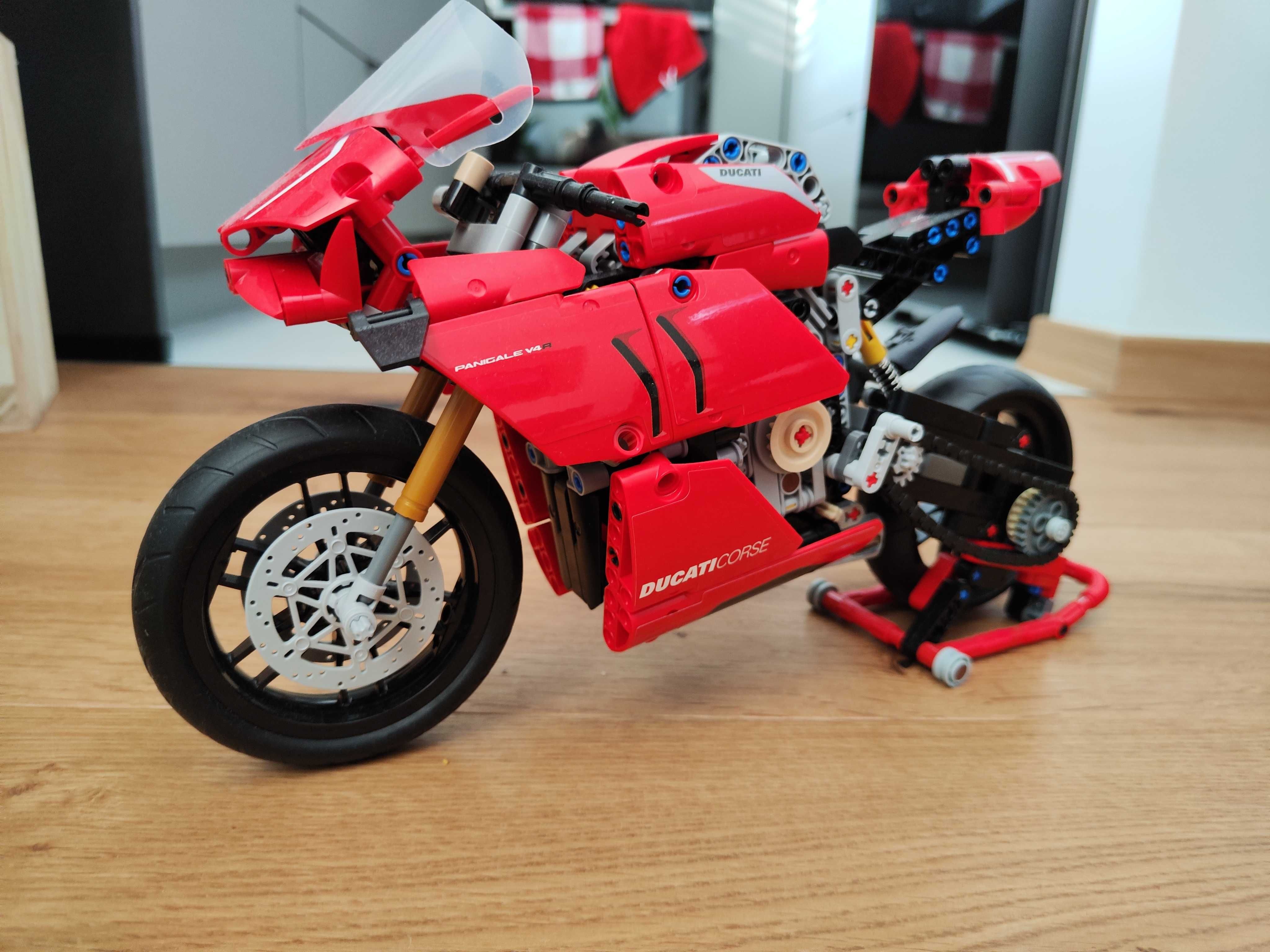 + OKAZJA STAN IDEALNY LEGO TECHNIC - Ducati Panigale V4 R - Komplet +