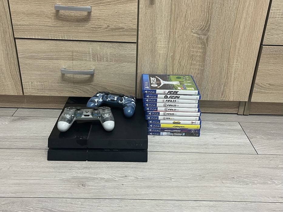 Ps 4 , 2 pady, 11 gier