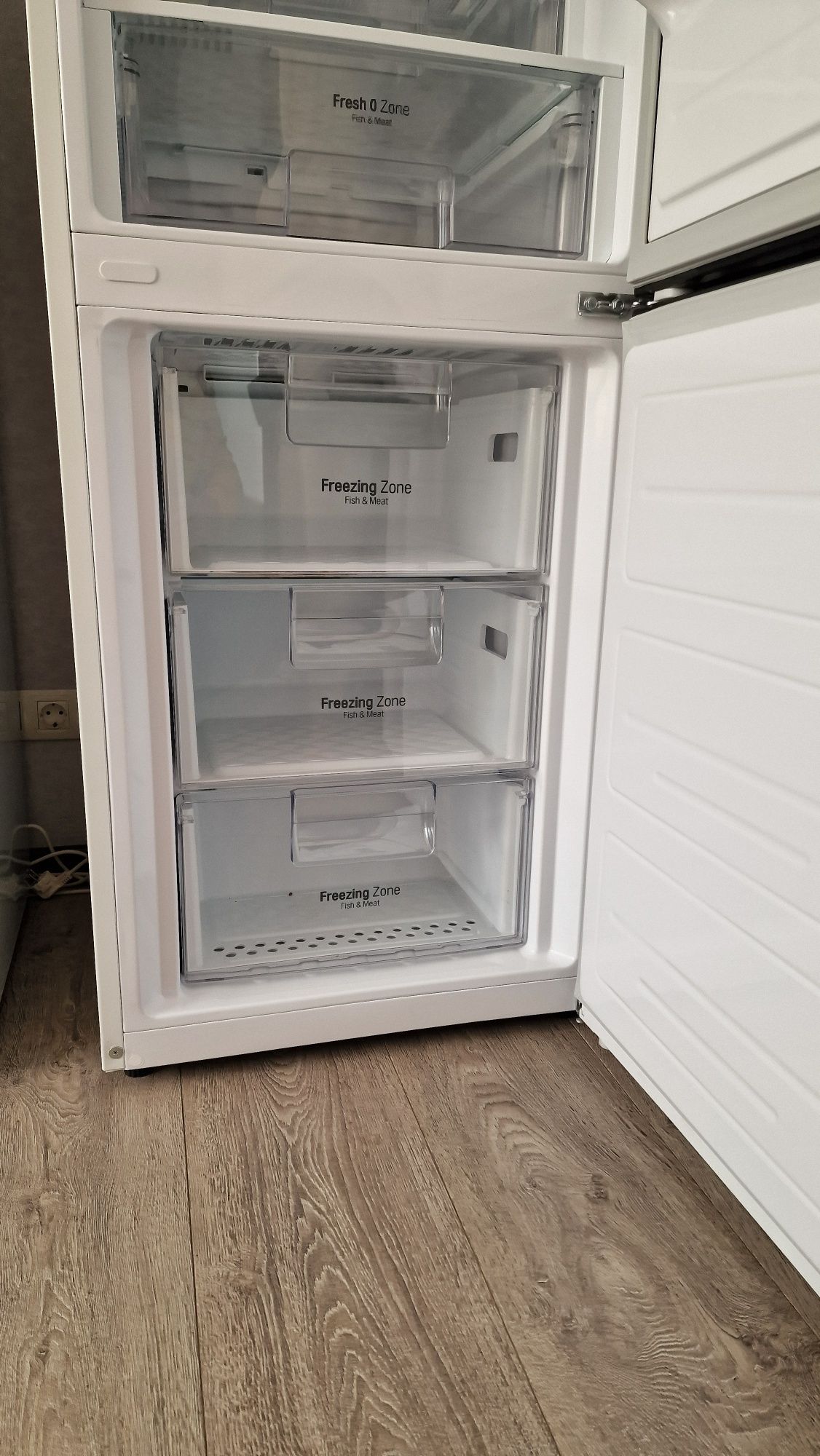 Холодильник-морозильник LG GW-469SVQZ