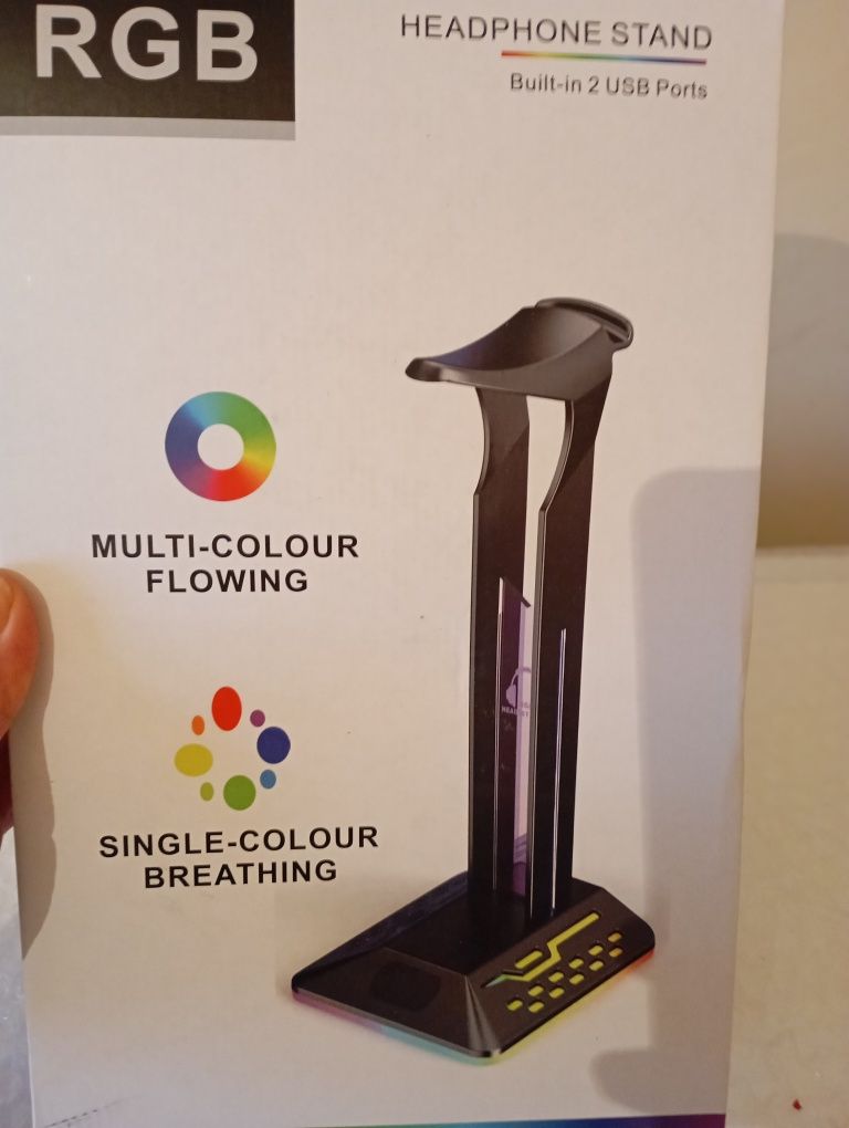 Stojak na słuchawki RGB BUILT in 2 USB Ports