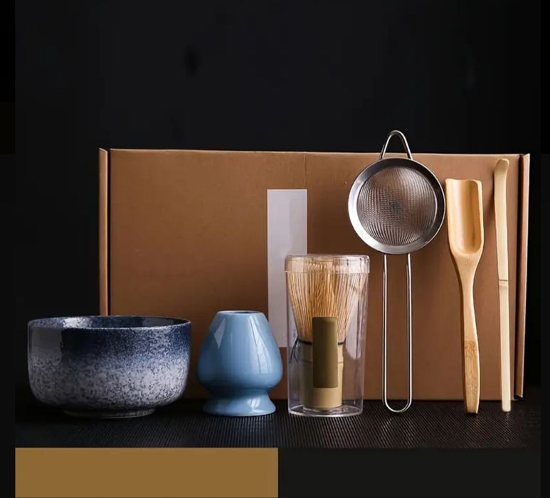 Набори в асортименті для приготування матча