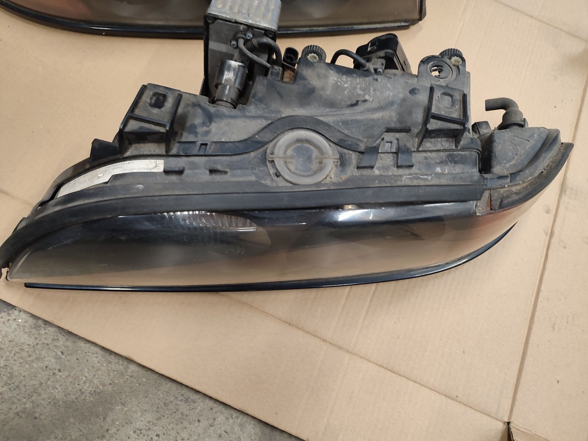 Lampa lewa lewy przód BMW e39